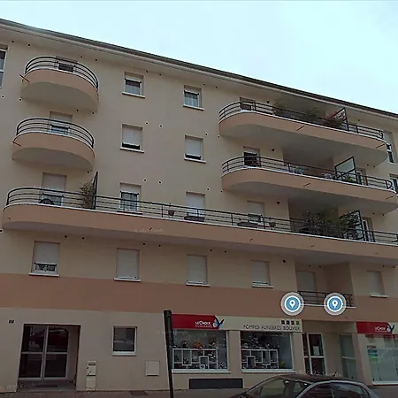 Confort Moderne Avec Terrasse, Garage Et Wifi - Fr-1-555-120